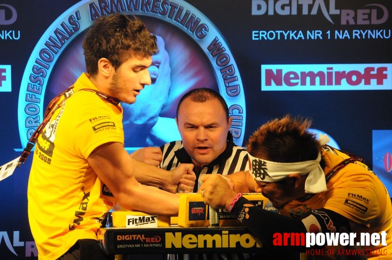 Nemiroff 2008 - Day 2 - Right hand # Siłowanie na ręce # Armwrestling # Armpower.net