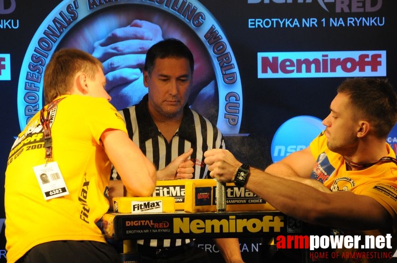 Nemiroff 2008 - Day 2 - Right hand # Armwrestling # Armpower.net