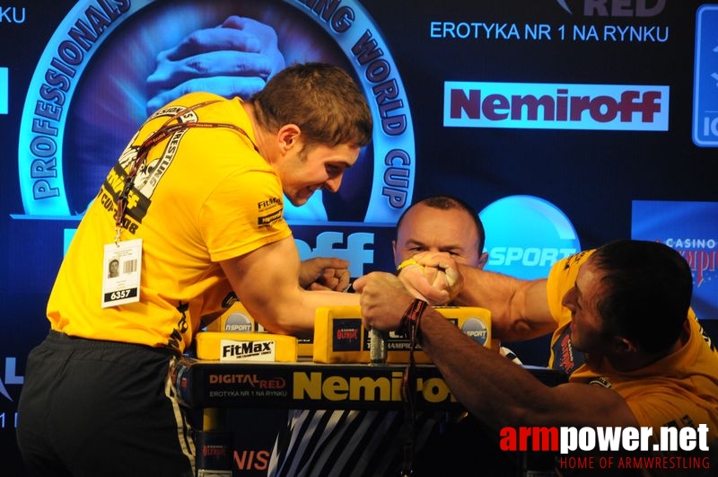 Nemiroff 2008 - Day 2 - Right hand # Armwrestling # Armpower.net