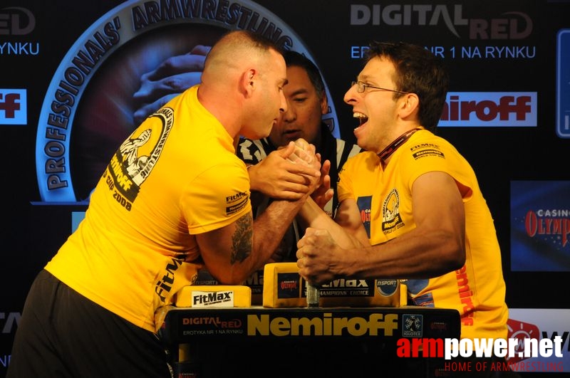 Nemiroff 2008 - Day 2 - Right hand # Armwrestling # Armpower.net