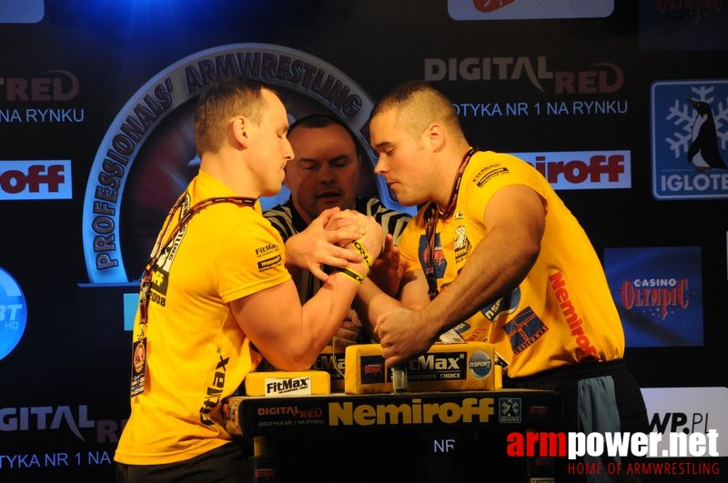 Nemiroff 2008 - Day 2 - Right hand # Armwrestling # Armpower.net