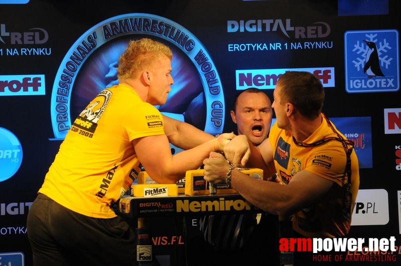 Nemiroff 2008 - Day 2 - Right hand # Armwrestling # Armpower.net