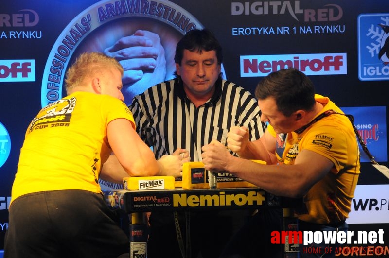 Nemiroff 2008 - Day 2 - Right hand # Armwrestling # Armpower.net