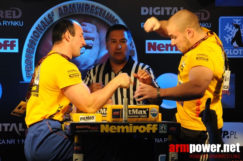 Nemiroff 2008 - Day 2 - Right hand # Armwrestling # Armpower.net