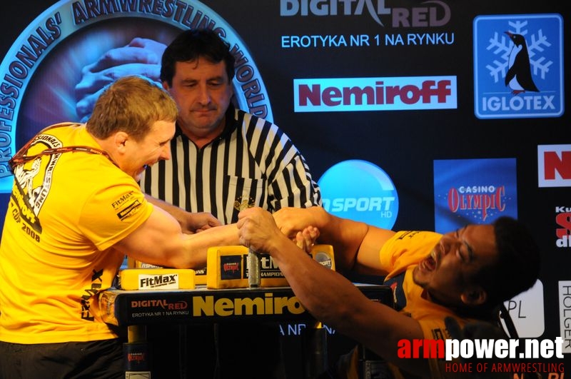 Nemiroff 2008 - Day 2 - Right hand # Armwrestling # Armpower.net