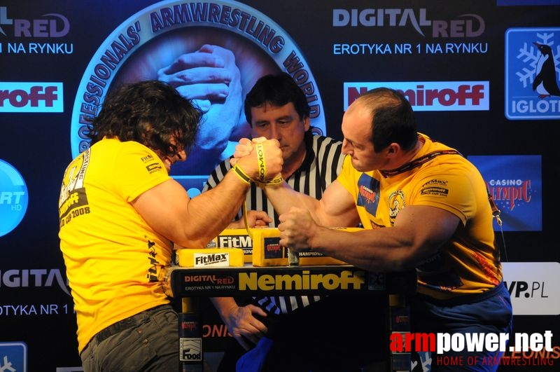 Nemiroff 2008 - Day 2 - Right hand # Armwrestling # Armpower.net