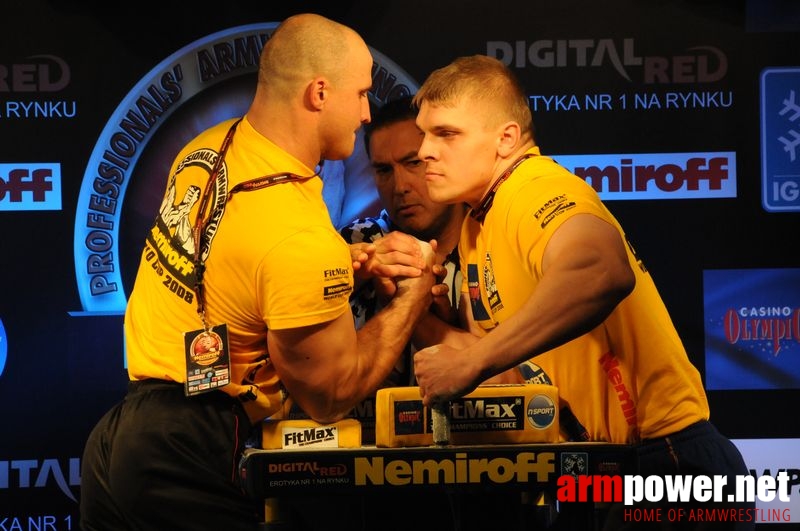 Nemiroff 2008 - Day 2 - Right hand # Armwrestling # Armpower.net