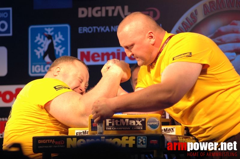 Nemiroff 2008 - Day 2 - Right hand # Armwrestling # Armpower.net