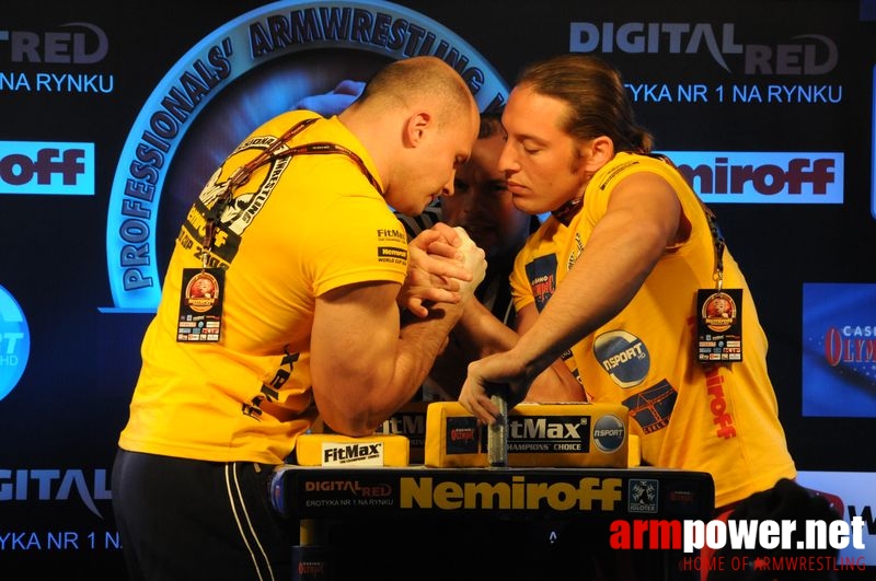 Nemiroff 2008 - Day 2 - Right hand # Armwrestling # Armpower.net