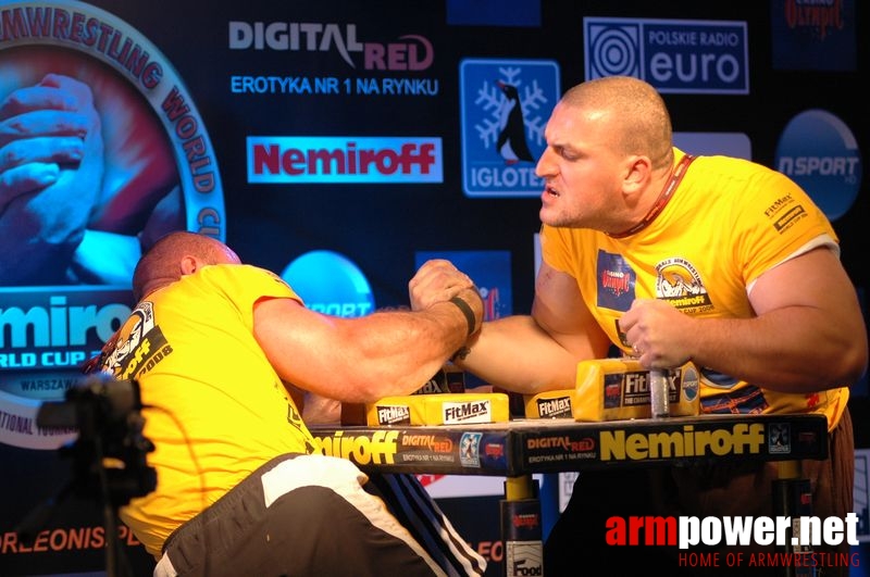 Nemiroff 2008 - Day 2 - Right hand # Armwrestling # Armpower.net