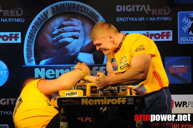 Nemiroff 2008 - Day 2 - Right hand # Armwrestling # Armpower.net