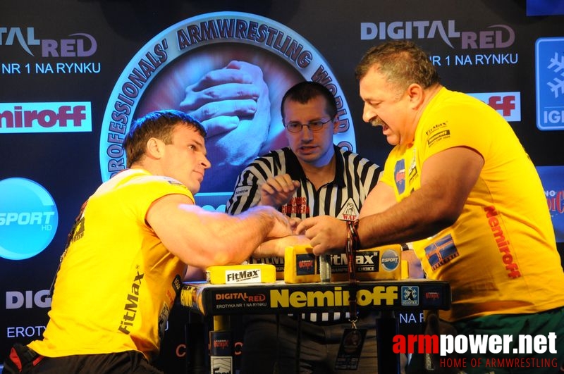 Nemiroff 2008 - Day 2 - Right hand # Armwrestling # Armpower.net