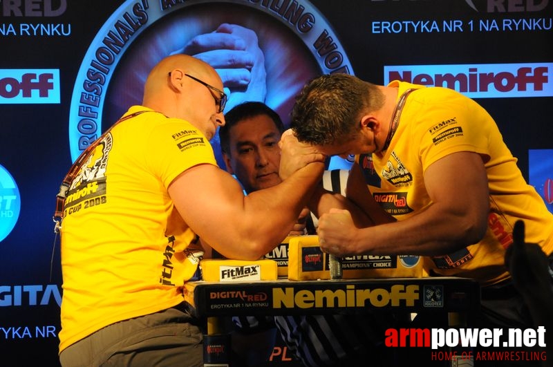 Nemiroff 2008 - Day 2 - Right hand # Siłowanie na ręce # Armwrestling # Armpower.net