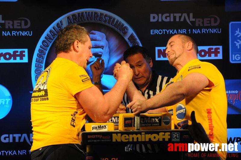 Nemiroff 2008 - Day 2 - Right hand # Armwrestling # Armpower.net