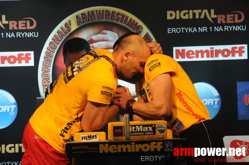 Nemiroff 2008 - Day 2 - Right hand # Armwrestling # Armpower.net