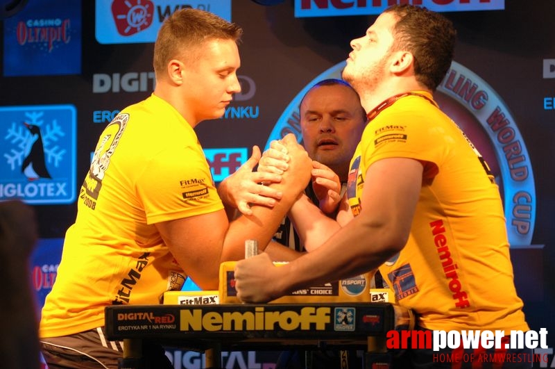 Nemiroff 2008 - Day 2 - Right hand # Siłowanie na ręce # Armwrestling # Armpower.net