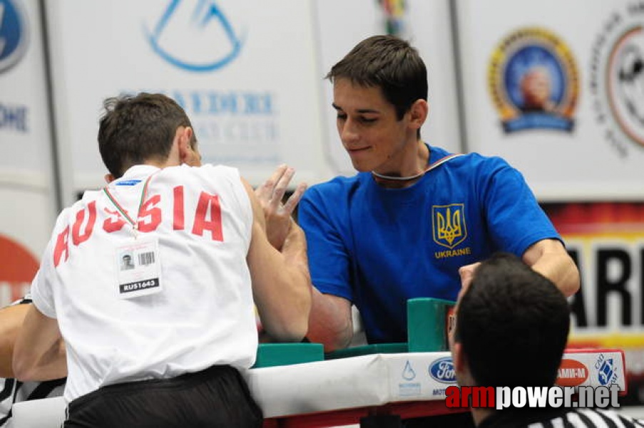 Euroarm 2009 - Day 2 # Armwrestling # Armpower.net