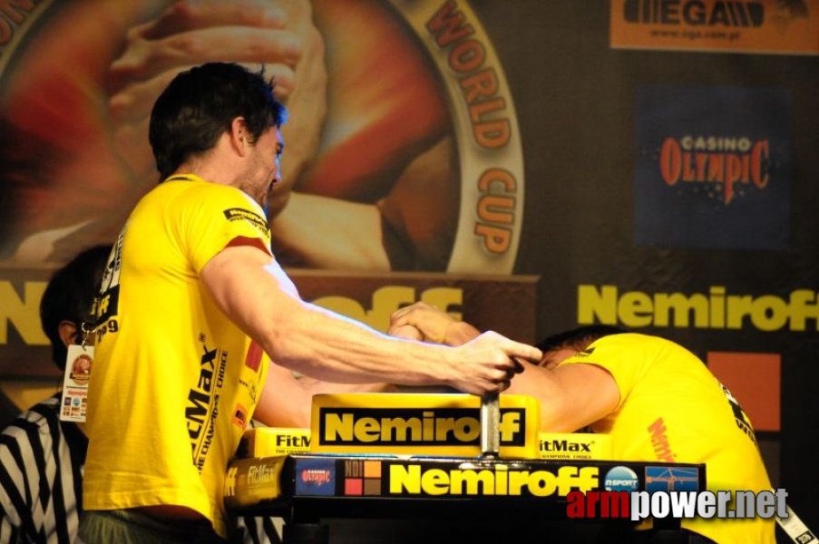 Nemiroff 2009 - Day 1 - Left hand # Armwrestling # Armpower.net