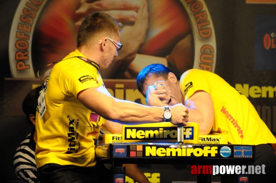 Nemiroff 2009 - Day 1 - Left hand # Armwrestling # Armpower.net