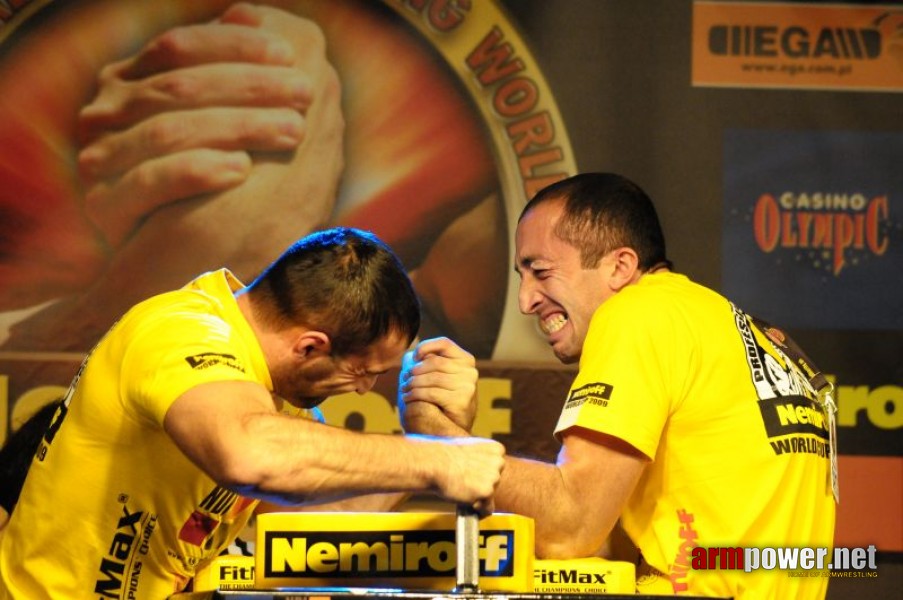 Nemiroff 2009 - Day 1 - Left hand # Armwrestling # Armpower.net