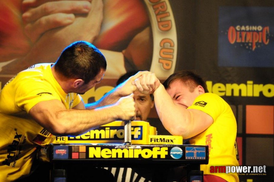 Nemiroff 2009 - Day 1 - Left hand # Armwrestling # Armpower.net