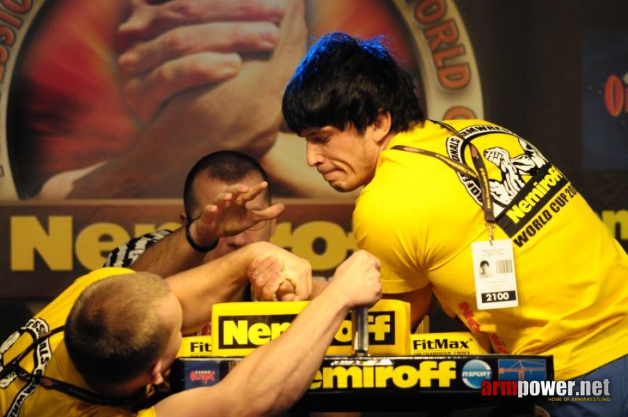 Nemiroff 2009 - Day 1 - Left hand # Armwrestling # Armpower.net