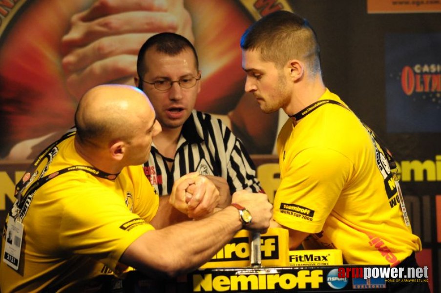 Nemiroff 2009 - Day 1 - Left hand # Armwrestling # Armpower.net