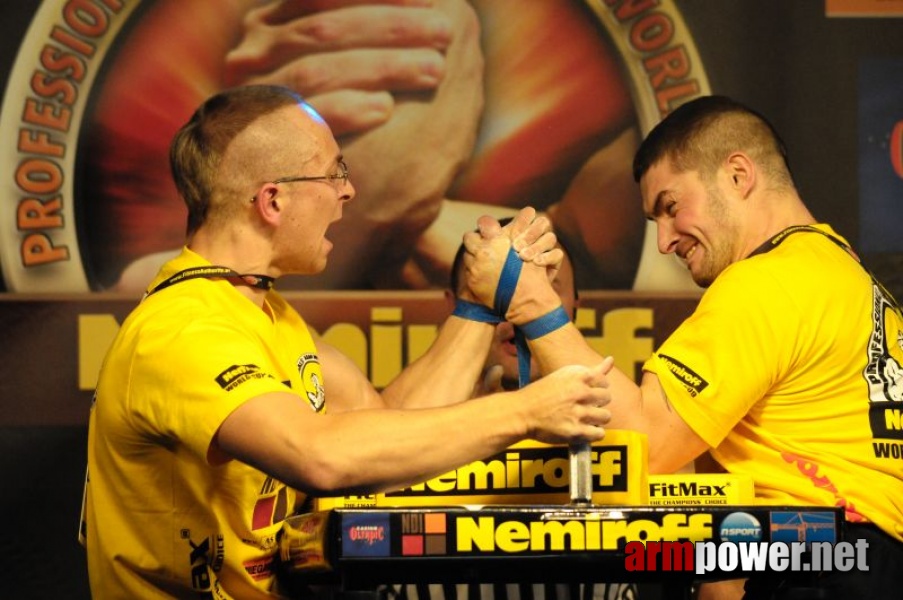 Nemiroff 2009 - Day 1 - Left hand # Armwrestling # Armpower.net