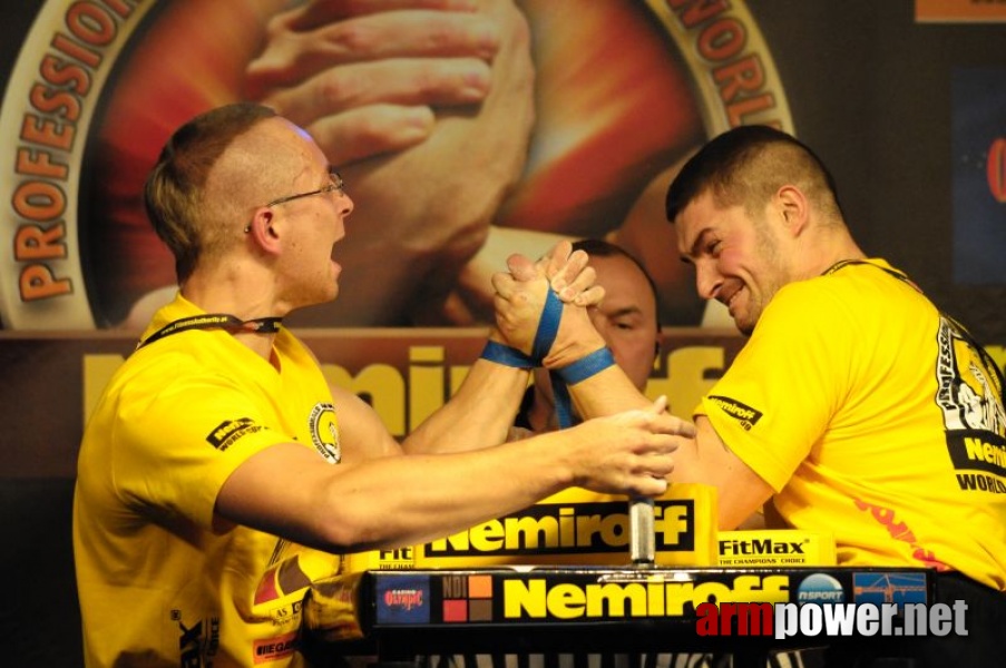 Nemiroff 2009 - Day 1 - Left hand # Armwrestling # Armpower.net