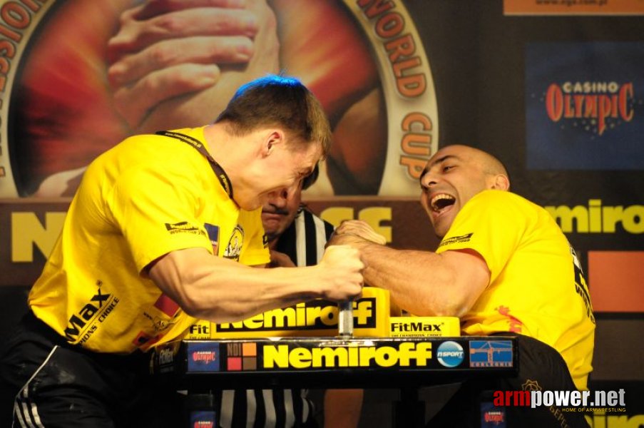 Nemiroff 2009 - Day 1 - Left hand # Armwrestling # Armpower.net