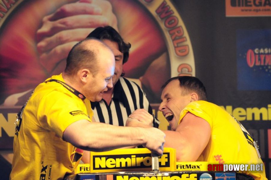 Nemiroff 2009 - Day 1 - Left hand # Armwrestling # Armpower.net