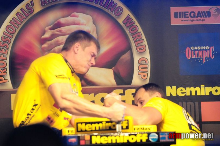 Nemiroff 2009 - Day 1 - Left hand # Armwrestling # Armpower.net