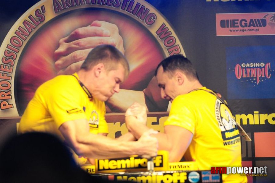 Nemiroff 2009 - Day 1 - Left hand # Armwrestling # Armpower.net