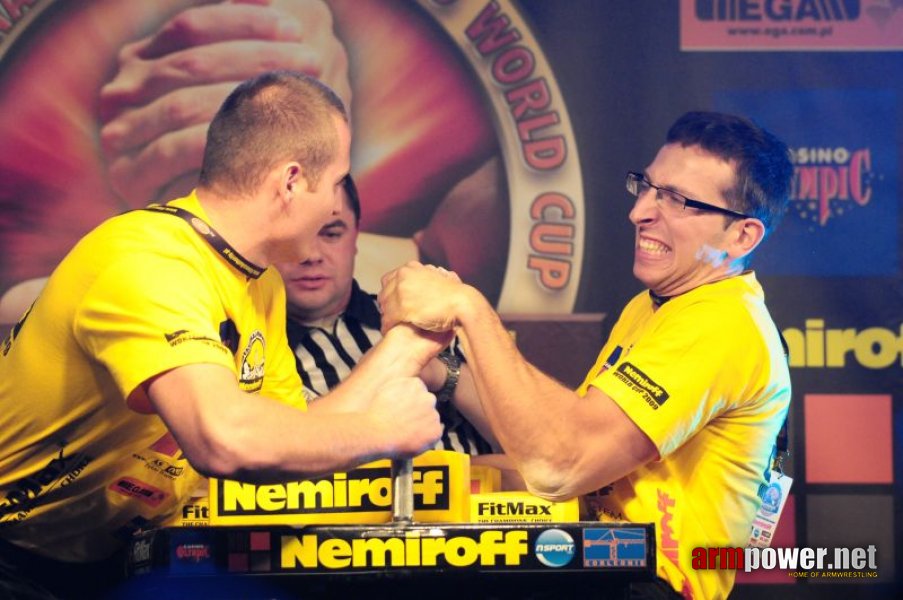 Nemiroff 2009 - Day 1 - Left hand # Armwrestling # Armpower.net