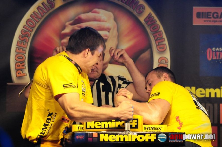 Nemiroff 2009 - Day 1 - Left hand # Aрмспорт # Armsport # Armpower.net