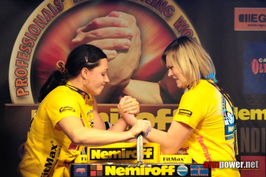 Nemiroff 2009 - Day 1 - Left hand # Siłowanie na ręce # Armwrestling # Armpower.net