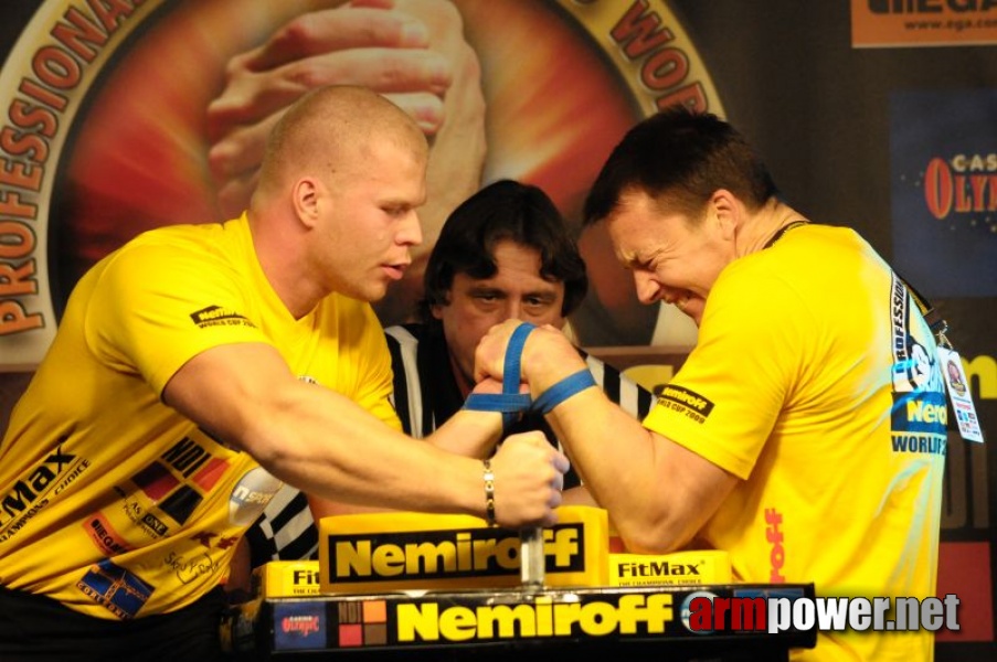 Nemiroff 2009 - Day 1 - Left hand # Aрмспорт # Armsport # Armpower.net