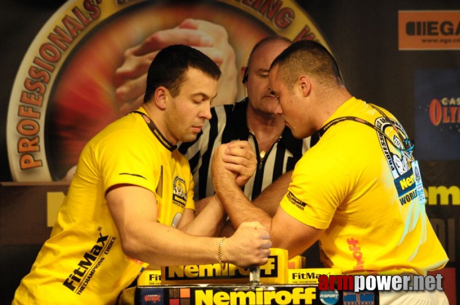 Nemiroff 2009 - Day 1 - Left hand # Armwrestling # Armpower.net