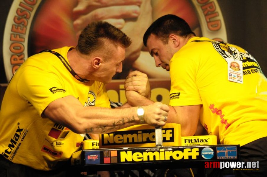 Nemiroff 2009 - Day 1 - Left hand # Armwrestling # Armpower.net