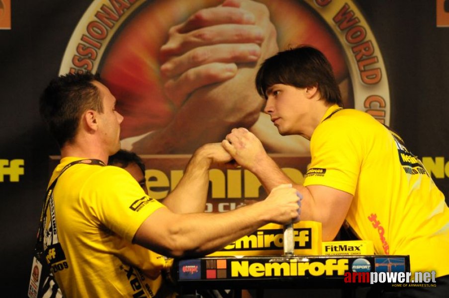 Nemiroff 2009 - Day 1 - Left hand # Aрмспорт # Armsport # Armpower.net