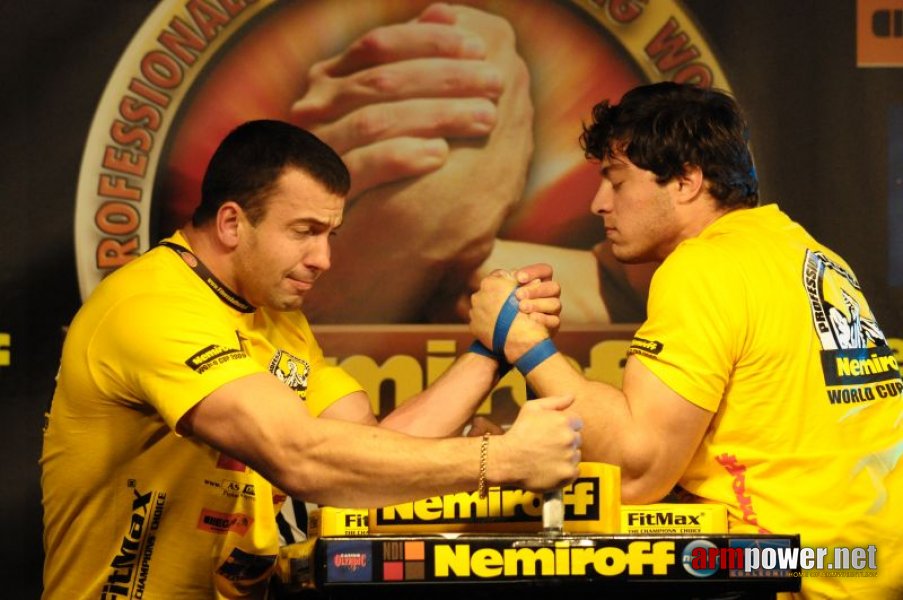 Nemiroff 2009 - Day 1 - Left hand # Armwrestling # Armpower.net