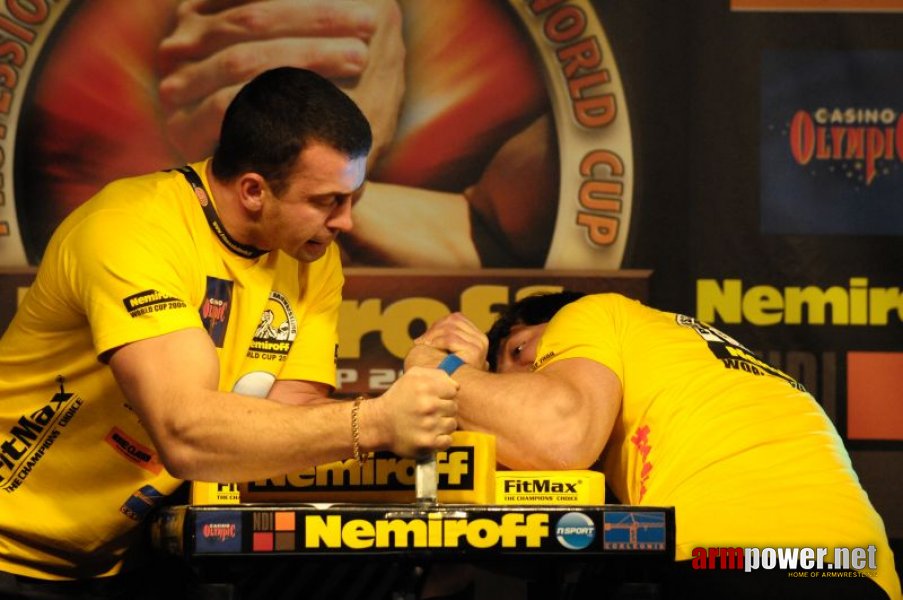 Nemiroff 2009 - Day 1 - Left hand # Armwrestling # Armpower.net