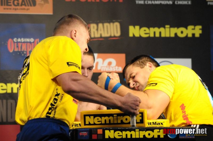 Nemiroff 2009 - Day 1 - Left hand # Armwrestling # Armpower.net