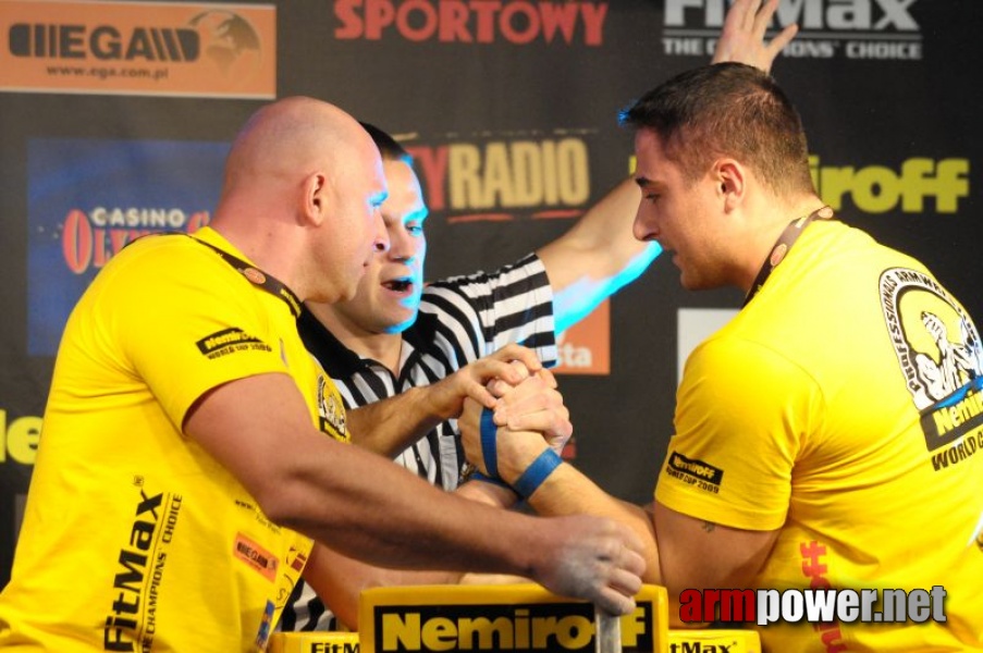 Nemiroff 2009 - Day 1 - Left hand # Siłowanie na ręce # Armwrestling # Armpower.net