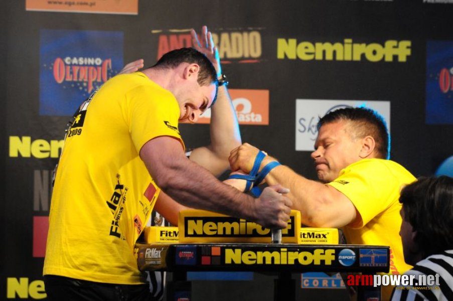 Nemiroff 2009 - Day 1 - Left hand # Armwrestling # Armpower.net