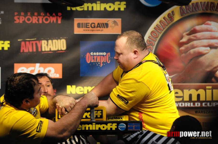 Nemiroff 2009 - Day 1 - Left hand # Armwrestling # Armpower.net