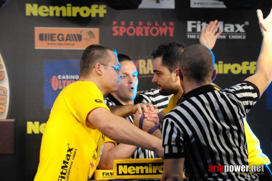 Nemiroff 2009 - Day 1 - Left hand # Armwrestling # Armpower.net