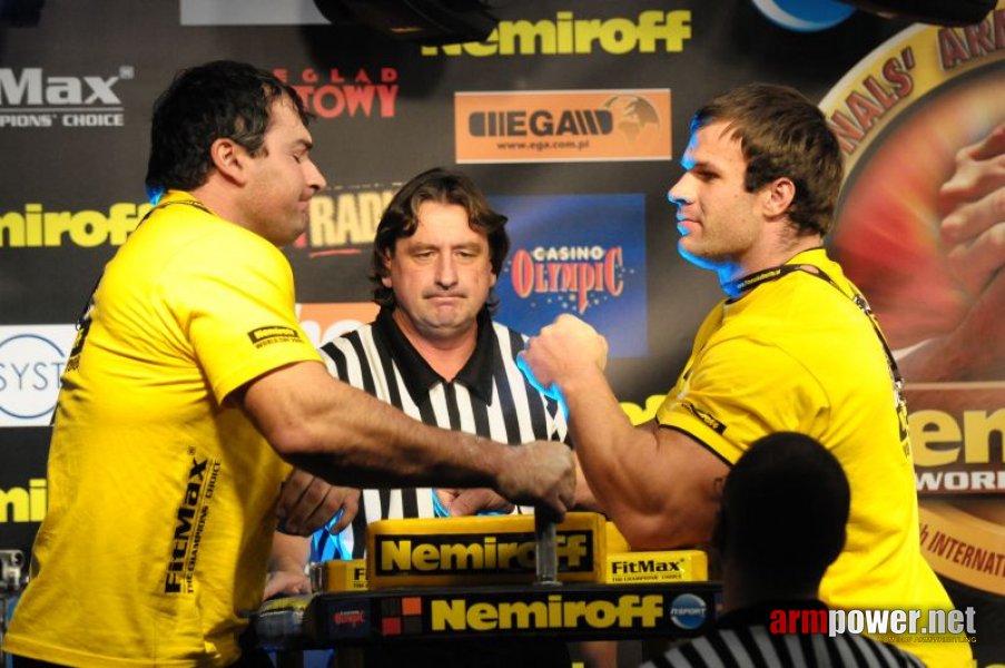 Nemiroff 2009 - Day 1 - Left hand # Armwrestling # Armpower.net