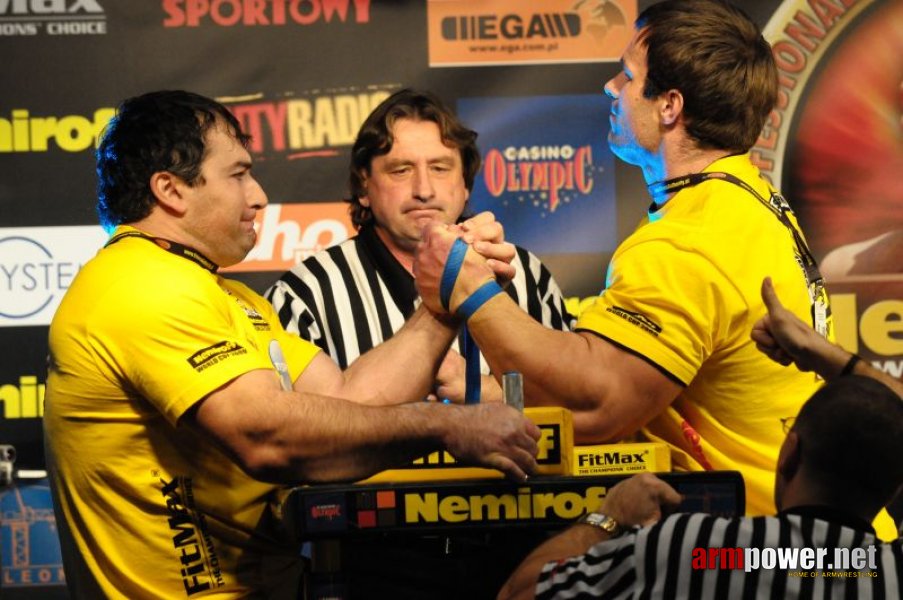 Nemiroff 2009 - Day 1 - Left hand # Armwrestling # Armpower.net