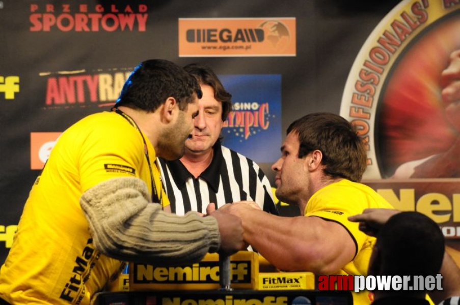 Nemiroff 2009 - Day 1 - Left hand # Armwrestling # Armpower.net